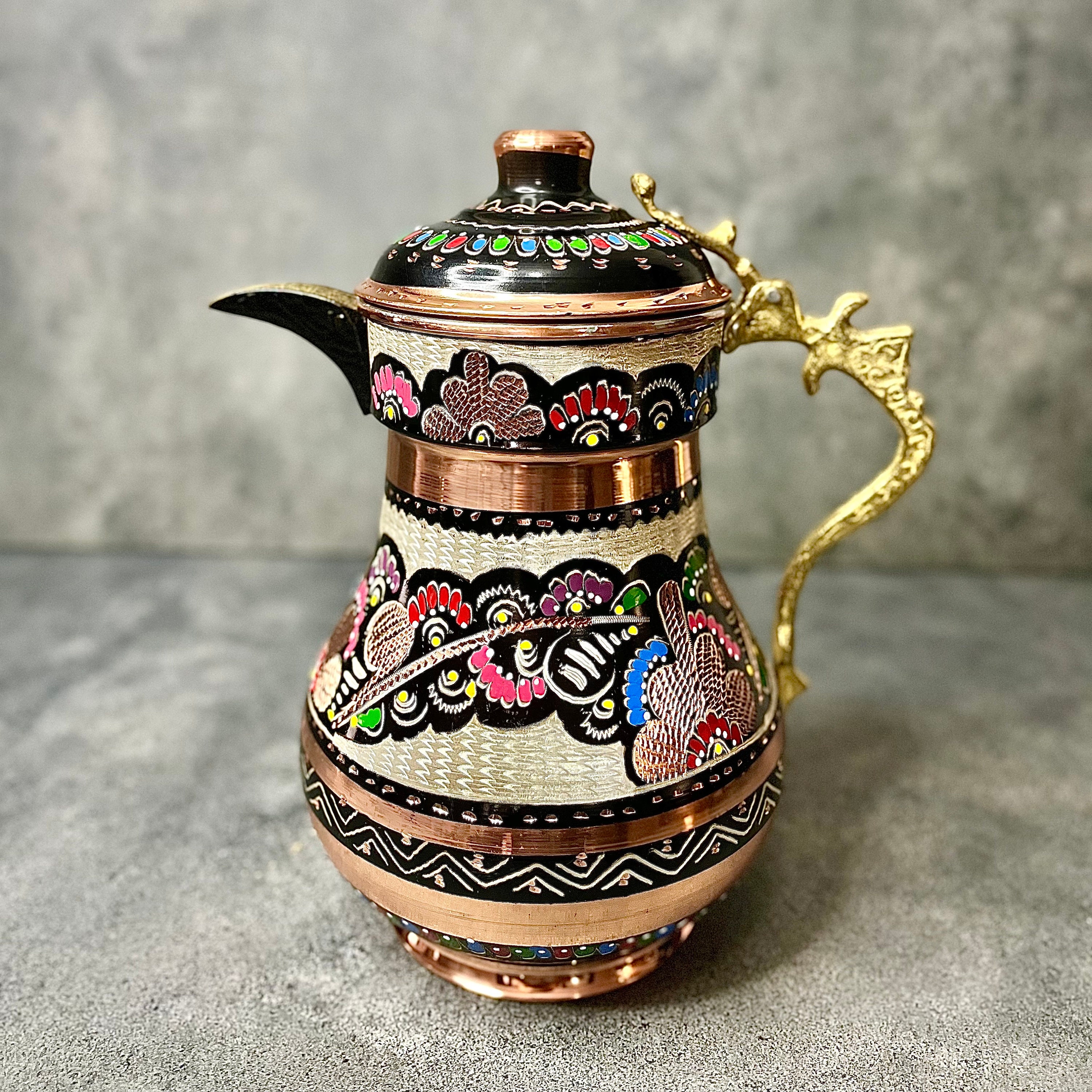 手作りのトルコ製銅製ウォーターピッチャー：2.2リットルの
