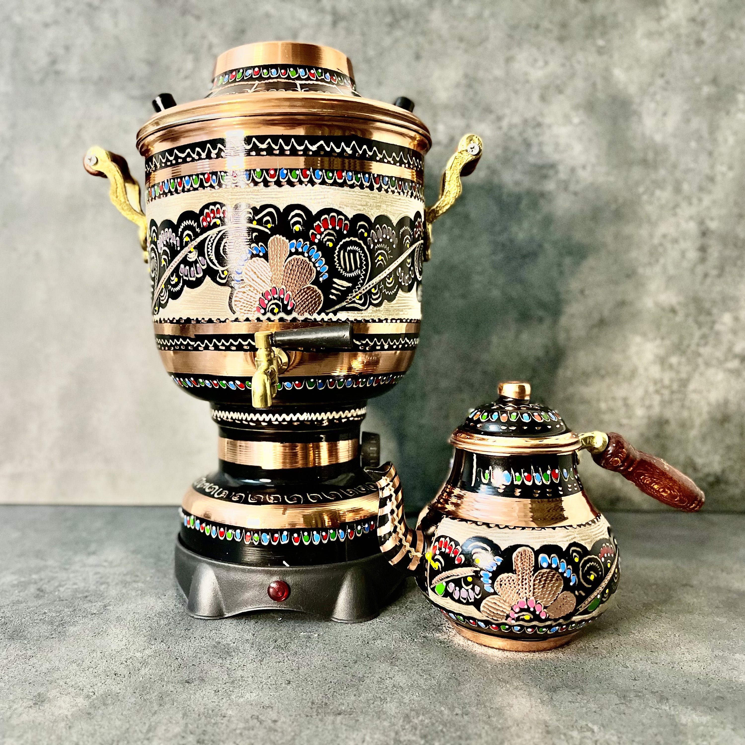 トルコ製の手作り銅製電気サモワール：彫刻入りティーメーカー - Etsy 日本
