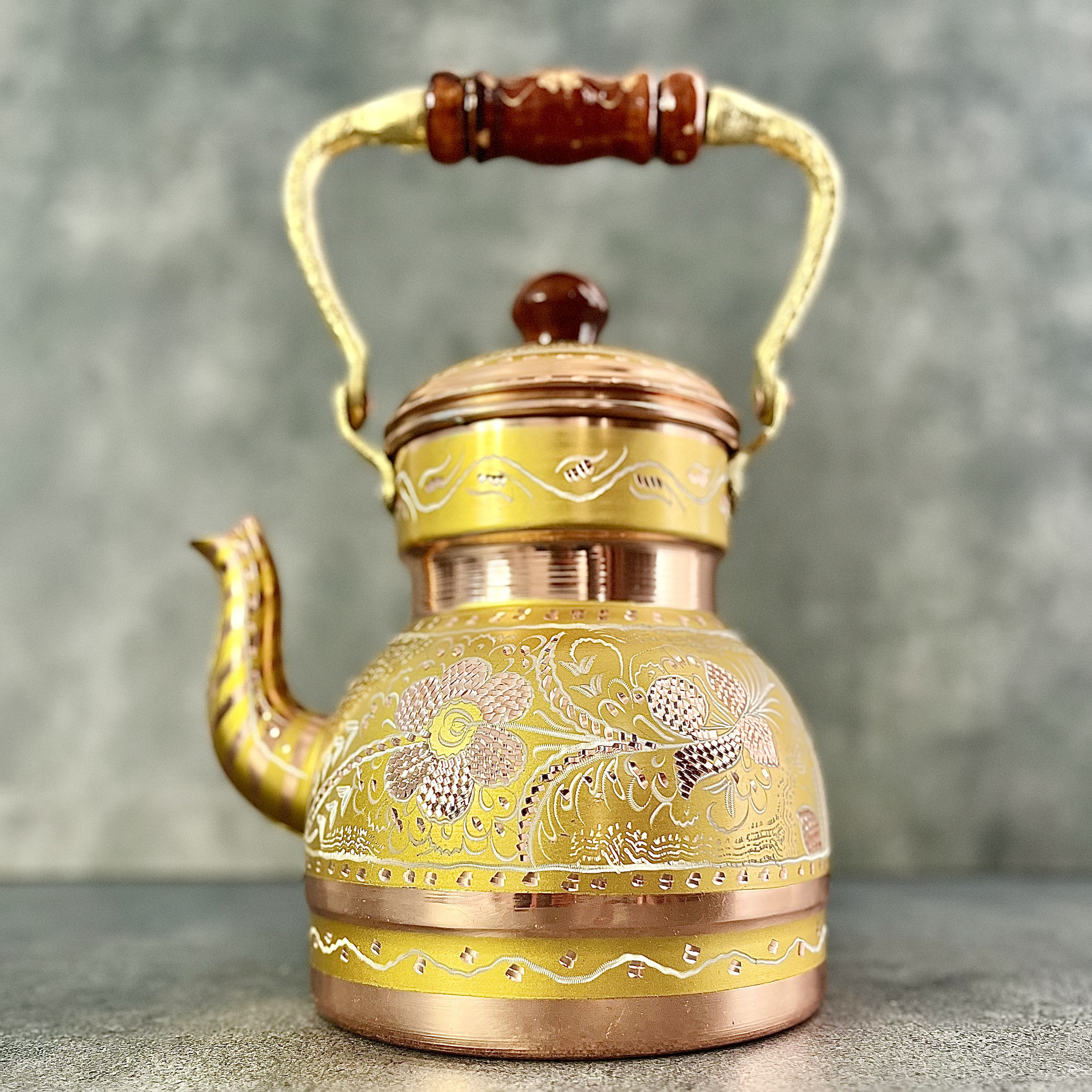 復古のティーポット 銅雕ティーポット 金属工芸品 八仙銅壷 置物 復古のティーポット 銅雕ティーポット 金属工芸品 八仙銅壷 置物 復古