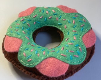Doughnut Cat Toy - Berry Mint