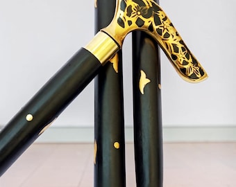 黒の折りたたみ式杖 – ゴールドの花柄ハンドル、木製杖、エレガントなアクセサリー