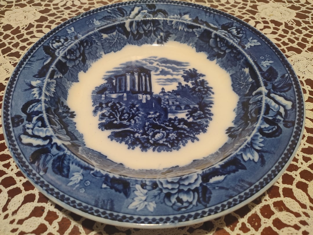 Antique Blue and White Landscape Pattern Wedgwood Etruria 9 Inch Plate