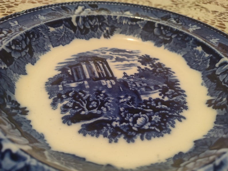 Antique Blue and White Landscape Pattern Wedgwood Etruria 9 Inch Plate