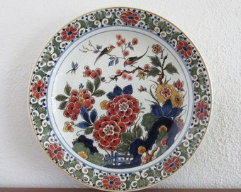 ROYAL DELFT BLUE polychrome wall plate with flowering plants - Handmade and Hand Painted in 1987 by De Porceleyne Fles