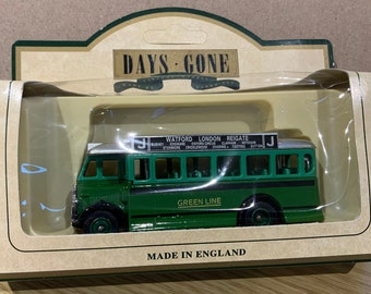 Days Gone Vintage Green Line Singe Decker Bus