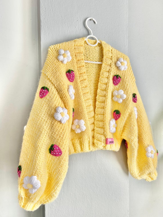 【for ★daisy★様】オーダー品 Yellow Knit Cardigan: Strawberry & Daisy Cropped Sweater - Etsy
