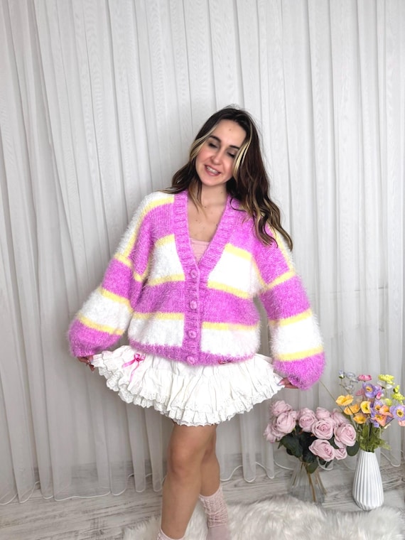 苺*瑚様 stein GRADATION MOHAIR CARDIGAN - S Chunky Striped Mohair Cardigan, Oversized Pink Kawaii Knit Sweater