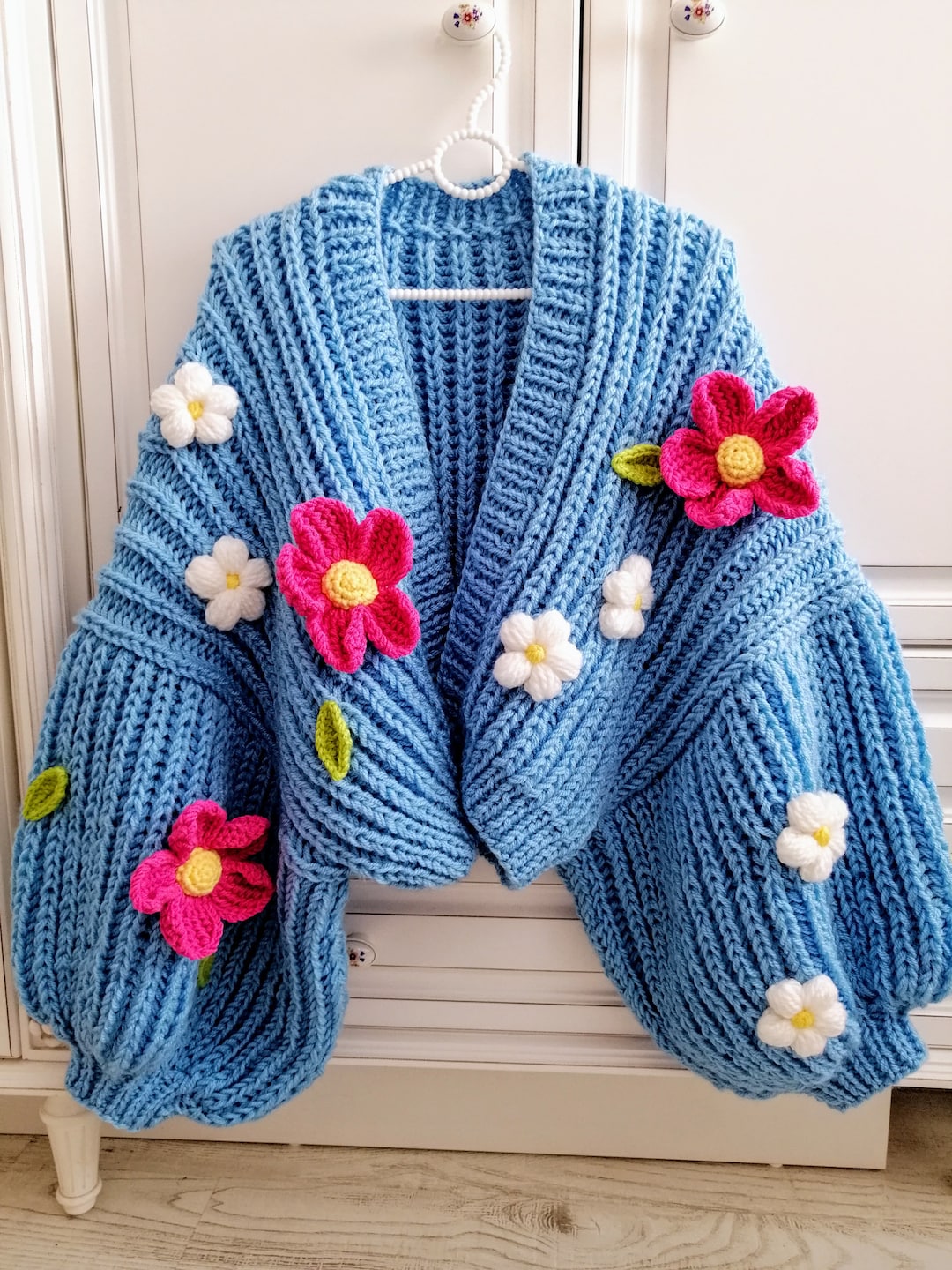 Pnkimera, Pink and White Floral Cardigan, Blue Daisy Knit