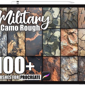 Könnte beinhalten: Ein digitales Tablet zeigt eine Sammlung von über 100 Pinseln für Procreate, mit dem Thema "Military Camo Rough". Das Bild zeigt verschiedene Texturen und Muster, darunter Tarn- und Steineffekte, in Braun-, Grau- und Grüntönen.