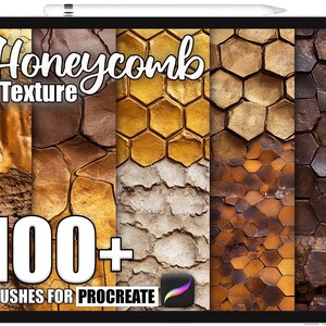 Może przedstawiać: Cyfrowy tablet wyświetla różne tekstury plastra miodu w odcieniach brązu, złota i beżu. Tekst "Honeycomb Texture" znajduje się na górze, z napisem "100+ Brushes for Procreate" na dole. Pióro spoczywa na górze tabletu.