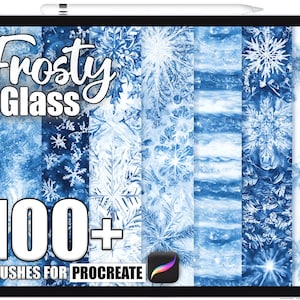 Może przedstawiać: Cyfrowy tablet wyświetla kolekcję niebiesko-białych tekstur mrożonego szkła i wzorów płatków śniegu. Na ekranie wyświetlany jest tekst "Frosty Glass" i "100+ Brushes for Procreate". Pióro dotykowe spoczywa na górze tabletu.