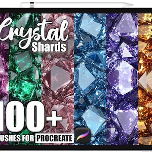 Peut inclure: Une tablette numérique affiche une mosaïque colorée d'éclats de cristal dans les tons de violet, vert, rouge, bleu et or. Le texte indique "Crystal Shards" et "100+ Brushes for Procreate."