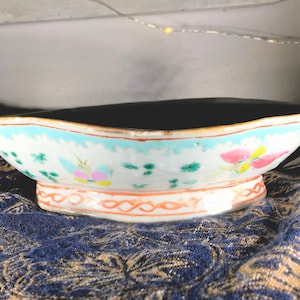 19th Cent Famille Rose Late Qing Offering Dish with Butterflies