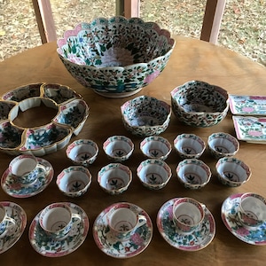 Vintage Kutani Yaki Handpainted Japanese Porcelain Dishware Yamazaki Co.