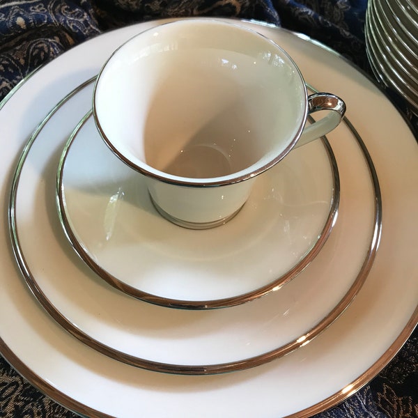 Lenox Solitaire Dimension Collection Ivory with Platinum Band Dinnerware Made in USA