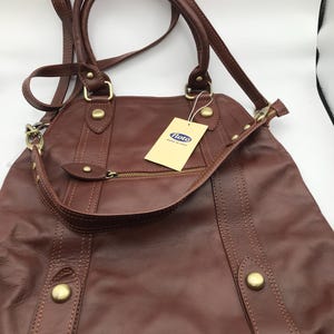Bolso bandolera Floto de piel italiana marrón ¡ENVÍO GRATIS!