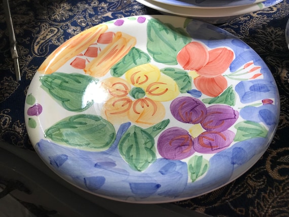 Set of two painted porcelain dessert plates