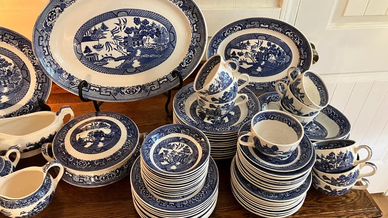 Blue Willow Dish Set