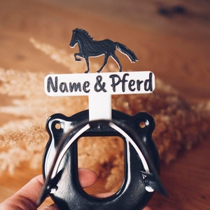 3D printed custom nameplate for bridle holder