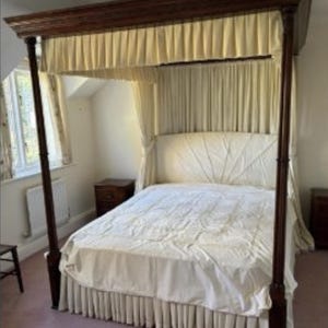 Georgian four poster bed