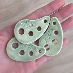 Handgjord keramisk örtborttagare med bladavtryck – köksverktyg jade "herbs"