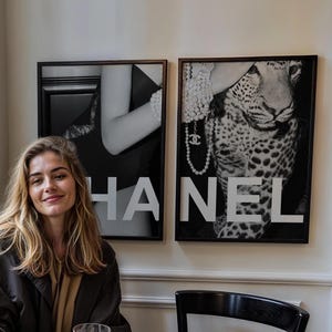 2er Fashion Poster Set - Wall Art - Bilder Wohnzimmer - Wandbehang - Plakat - Luxus Designer Store - Premium Photo Paper matte - Kunstdruck