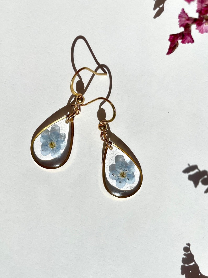 Vergissmeinnicht Ohrringe Aus 14K Vergoldung – Tropfenform, Gepresste Blumen, 33 Mm, Elegant Für Frauen & Mädchen