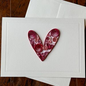 Aniversário, casamento, cartão de noivado, coração com pena, feito à mão, arte em papel com pena