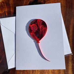 Verjaardag, gefeliciteerd, feestkaart ~ Handgemaakt ~ Quilled ~ Papierkunst ~ Grote ballon ~ Kleuropties
