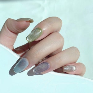 Handmade Press-on cateye silver fake nail stick nail acrylic nail art makeup and cosmetics luxury press-on nail acrylic nails on sale