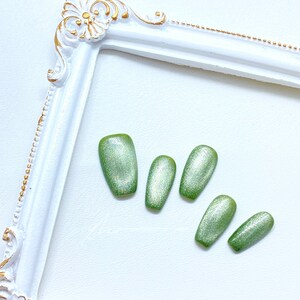 Handmade Press-on nail green cateye fake nail stick nail acrylic nail art makeup and cosmetics luxury press-on nail acrylic nails on sale