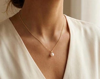 Freshwater Pearl Necklace Gift For Her, Dainty Pearl Pendant, Bridesmaid Necklace, Birthday Gift, Minimal Jewelry