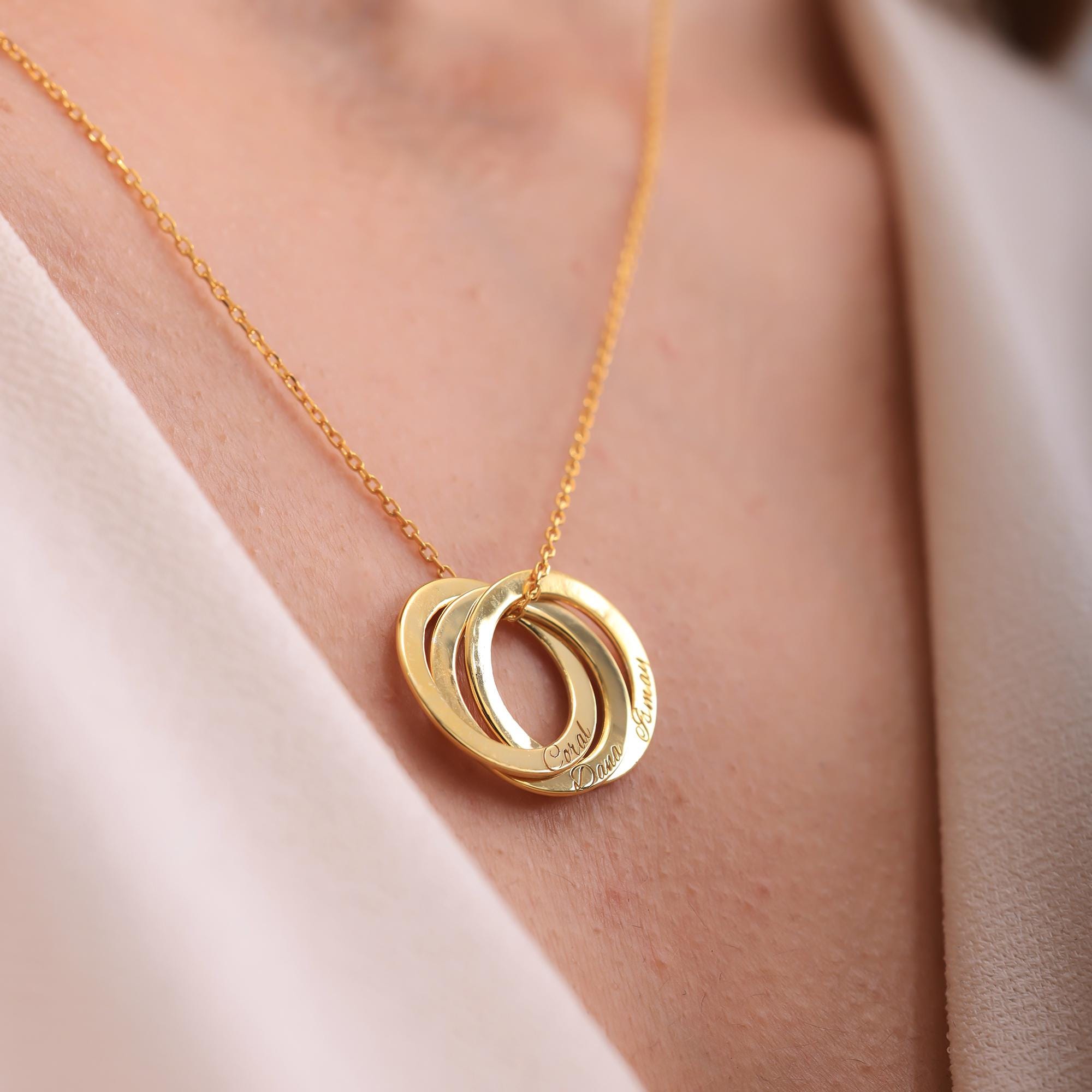 Discover Interlocking Circle Necklace with Custom Name, Family Name Pendant, Personalized Jewelry