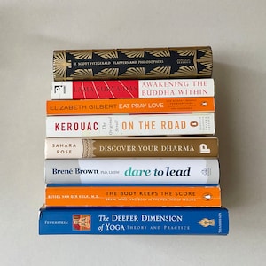 Invisible Floating Bookshelf: Unique Wall Mounted Book Display