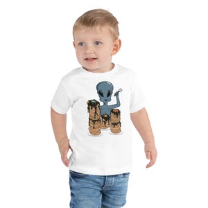 Camiseta alienígena divertida para niños pequeños, camiseta gráfica alienígena para niños, camisa del espacio exterior, camisa alienígena del espacio, camisa de amante alienígena, camisa del sistema solar