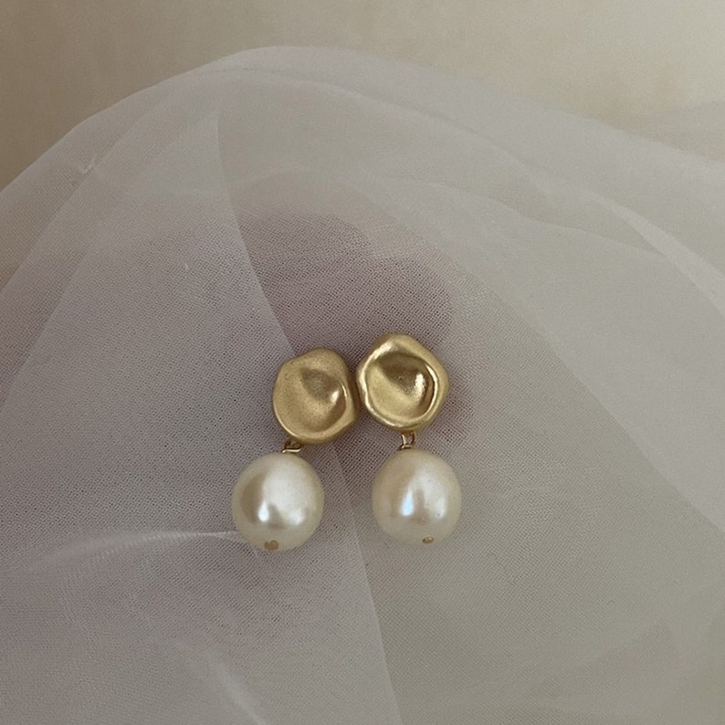 Baroque pearl earrings,Silver 14K Gold Plated Earrings,Vintage Style Earrings,Pearl Jewelry,Bridesmaid Gifts,Anniversary Gift 7 image 3