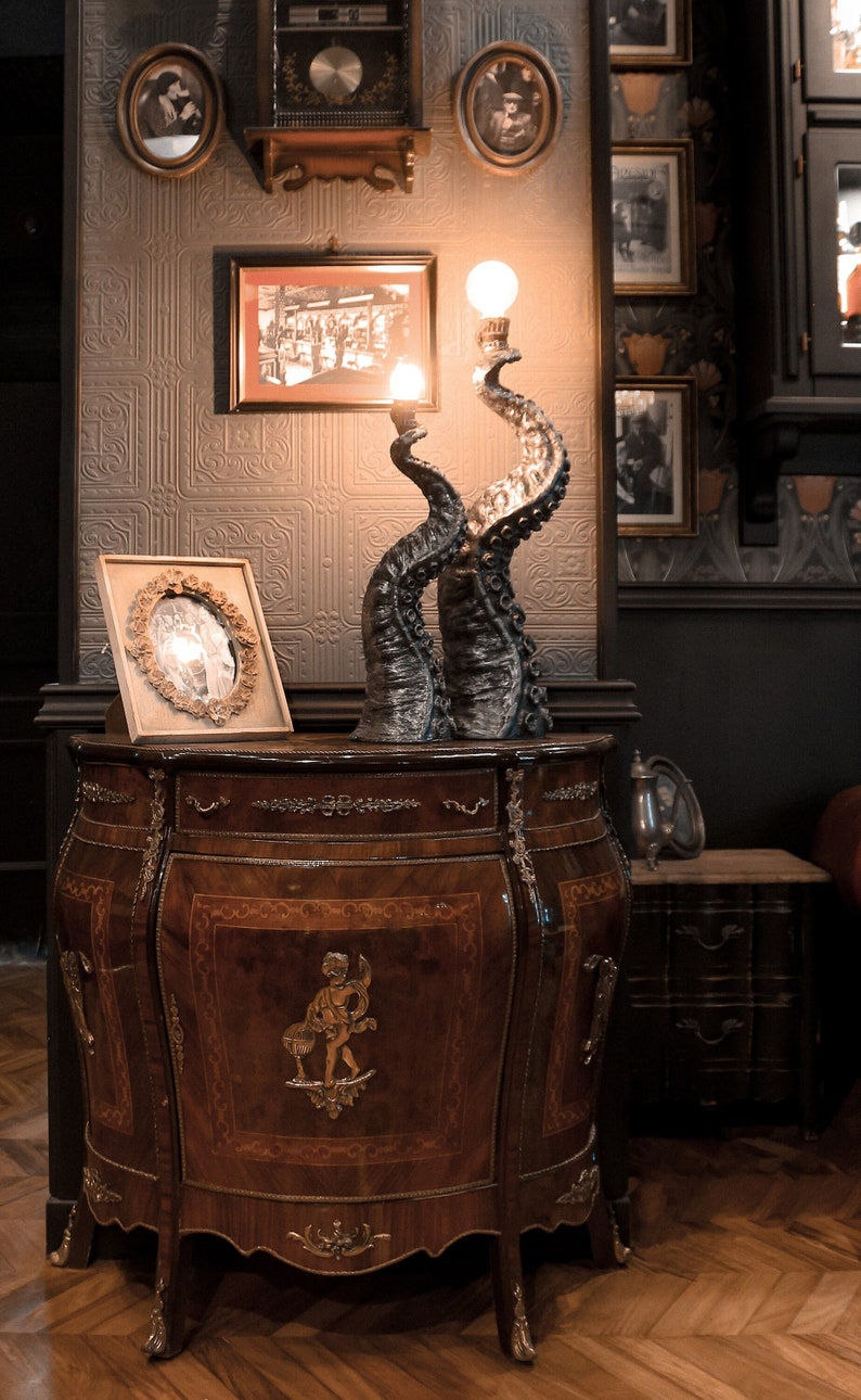 Set of 2 Tentacle Kraken Octopus Lamps, Lovecraft gothic sculpture table lamp Cthulhu mythos Fantasy Unique vintage statue designer lantern image 1