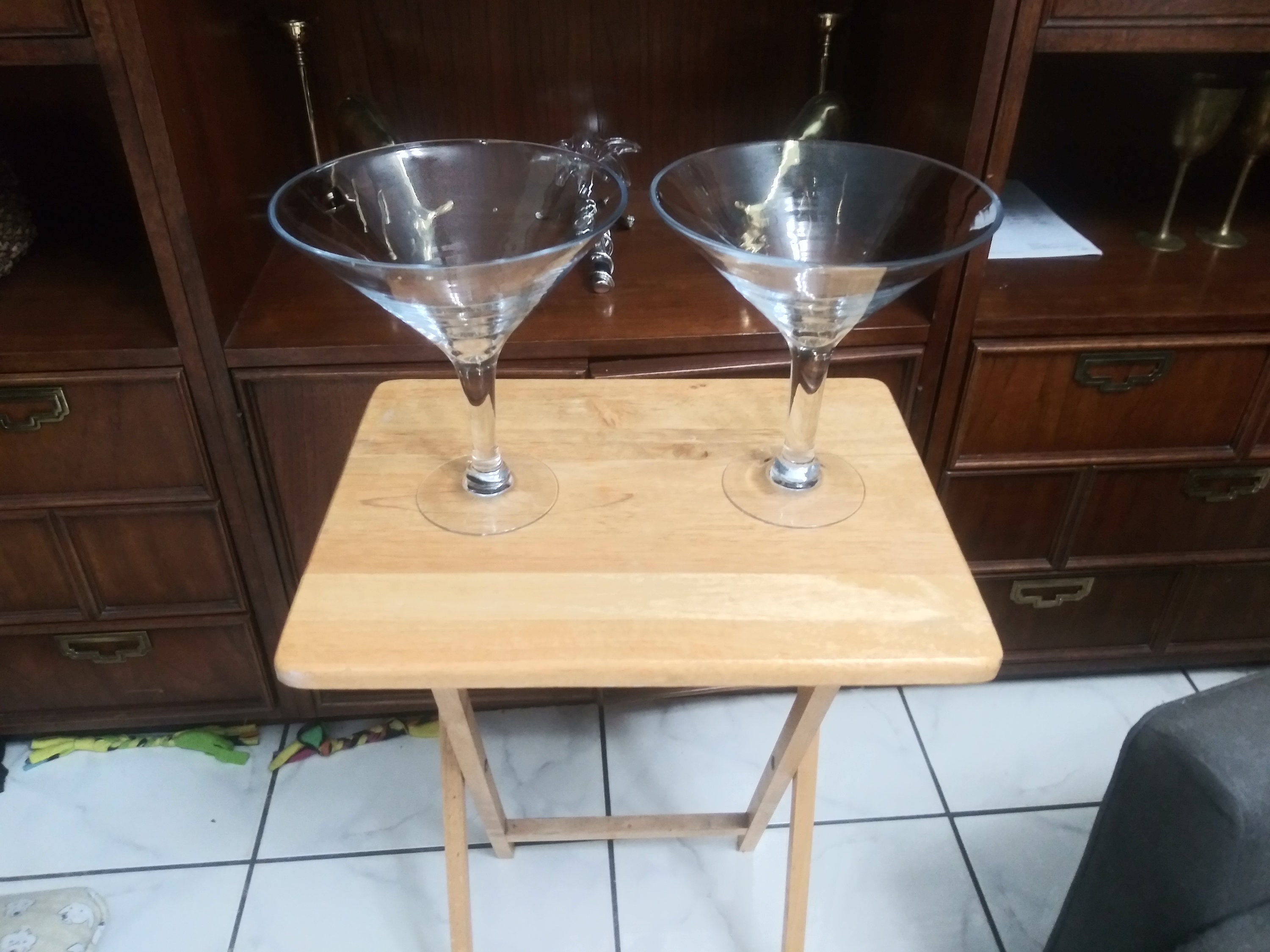 Set of 11 Clear Wine Glasses Short Fancy Stem 2.5 Base, 4.2 Tall, 7 oz.  440i