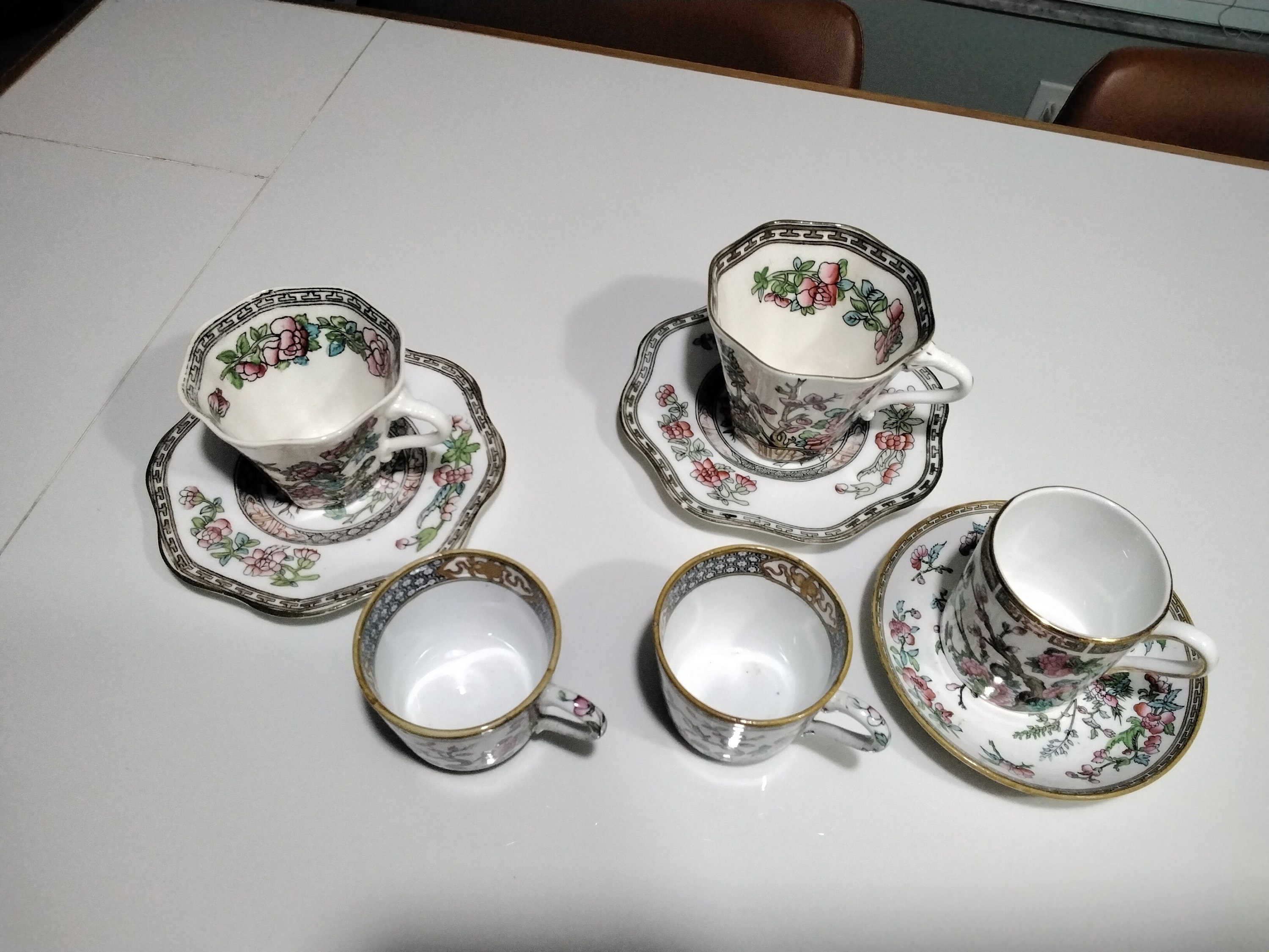英国COALPORT　C&S Antique England Coalport Porcelain Set of Cups & Saucers - Vintage