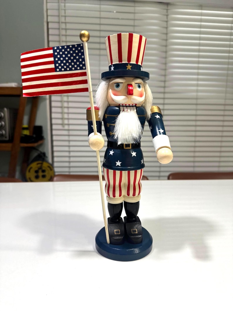 Kurt Adler Hollywood Nutcracker - Thumbnail 4