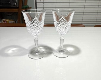 Set of 2 Crystal Wine Glasses Goblets Clear - Vintage