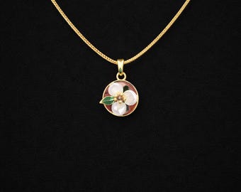 Floral Necklace for Mother’s Day | Minimal Flower Pendant | Elegant Everyday Jewelry Gift