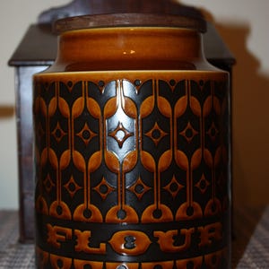 Hornsea Heirloom flour storage jar 1970s vintage