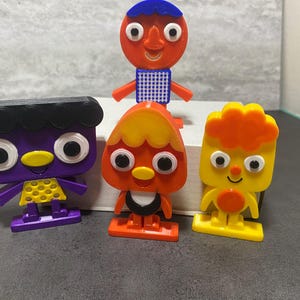 Noodle & Pals Plastic Toy and cake Topper, Super simple songs
