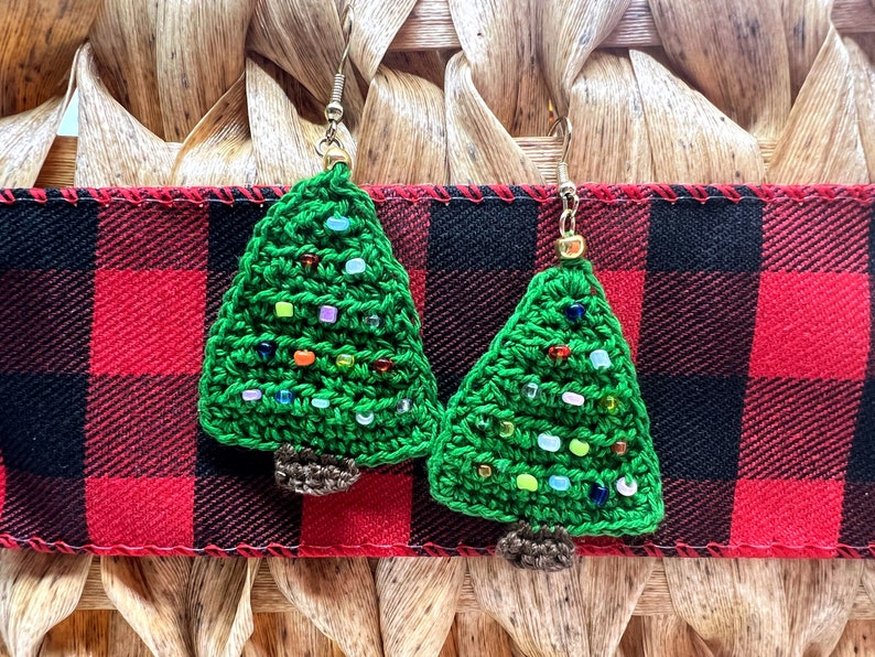 PATTERN - Crochet Christmas Tree Earrings With Beads - Etsy