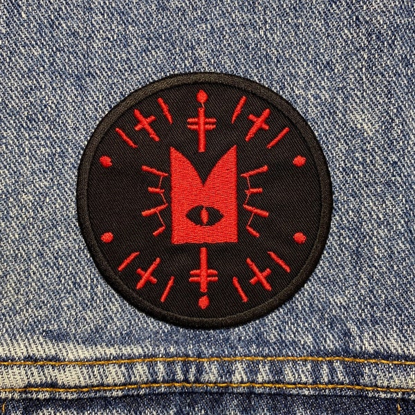 Kult Symbol Gestickter Aufnäher. Gaming Inspirierte Patches. Aufbügeln.