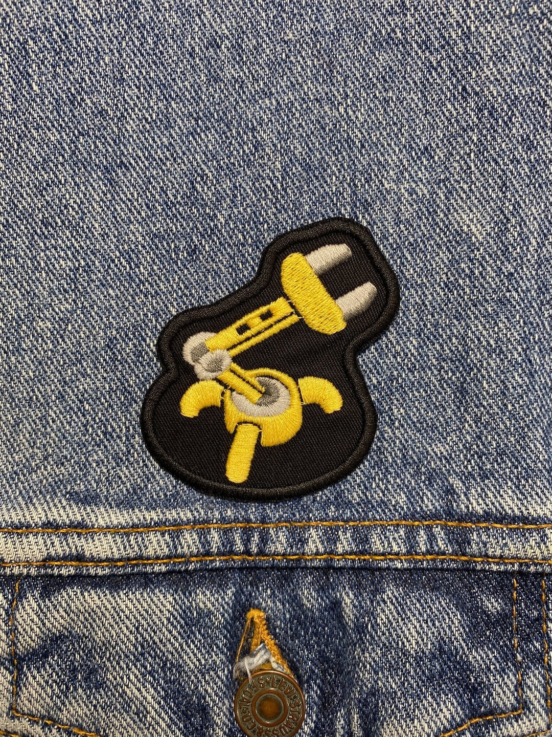 Inserter Embroidered Patch. Gaming Inspired Patches. Iron on Backing ...