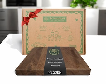 Premium walnut wood cutting board - PERSONALIZABLE - High-quality kitchen board with feet - Wooden cutting board 40x30x2.5 cm