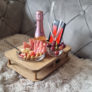 Weinbar YOLO mit 2 Glasschalen handgefertigt Couchbar Snackbox personalisierbar Geschenk Bild 3