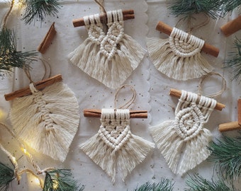 Macrame Cinnamon Stick Ornament | Christmas Tree Ornament | Unique Boho X-Mas Décor | Holiday Gift | Modern Boho Handmade Christmas Gifts